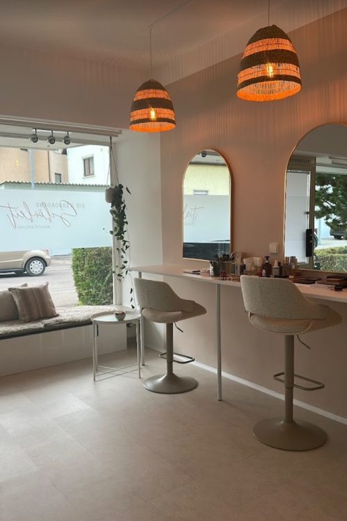 DIE VERBORGENE SCHÖNHEIT